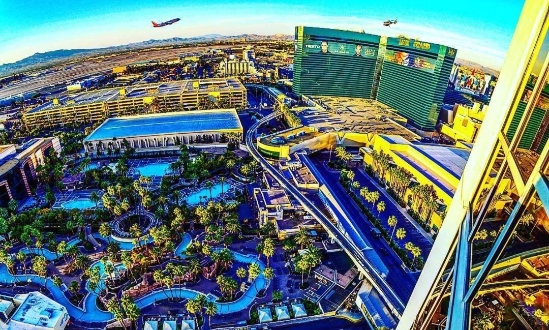 Lucky Gem Penthouse & Luxury Suites At Signature Resort, Strip View 509 Лас Вегас Екстериор снимка